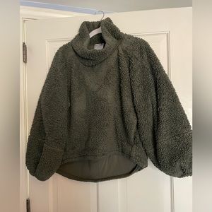 Lululemon Sherpa Pullover